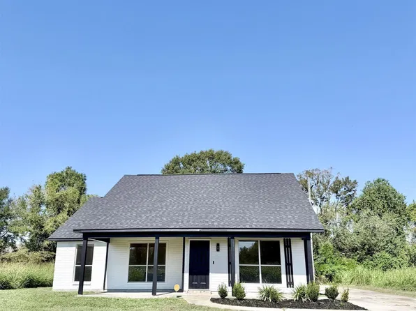 2124 Helm Dr, Baton Rouge, LA 70820