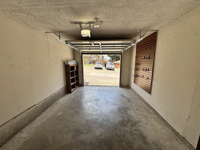 4254 Cuesta Dr — Photo 16