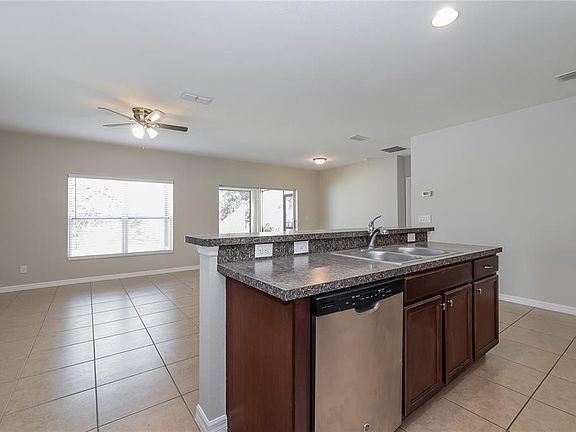 4th image of 122 Vitoria Rd