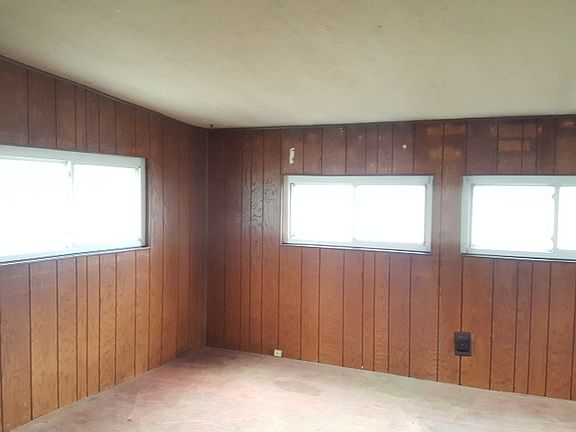 5th image of 21916 Olivia Ave