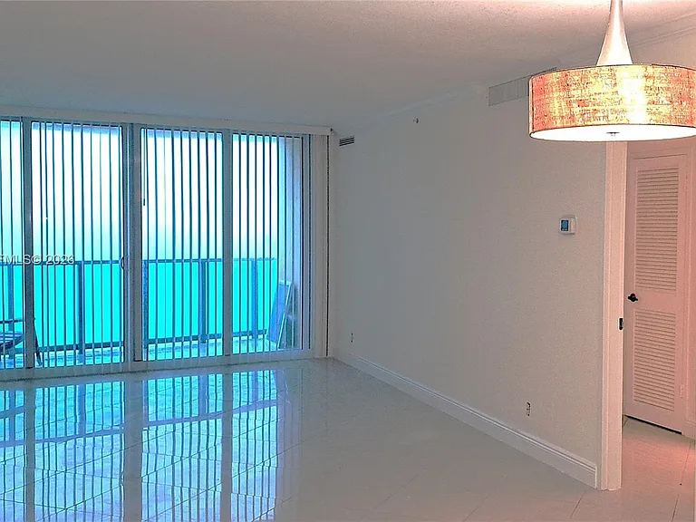 2501 S Ocean Dr #Penthouse 23 — Photo 3