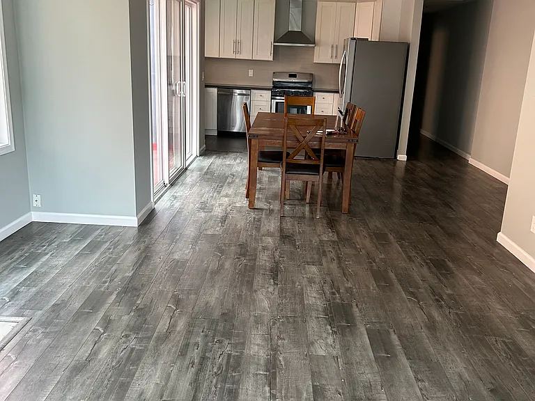 3751 W 27th St — Photo 3