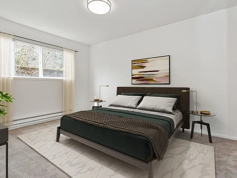 ReNew Murray Hill on Hall — Photo 6