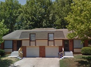 305 S Kenwood Ln, Olathe, KS 66062
