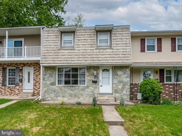 2519 Girard Ave, West Lawn, PA 19609