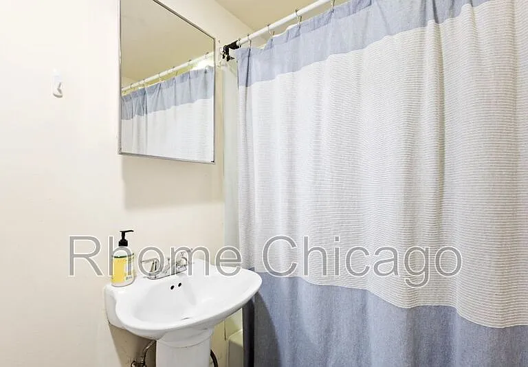6115 S Drexel Ave #5 — Photo 4