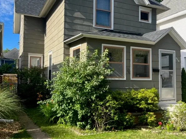 820 Michigan Ave, Saint Joseph, MI 49085
