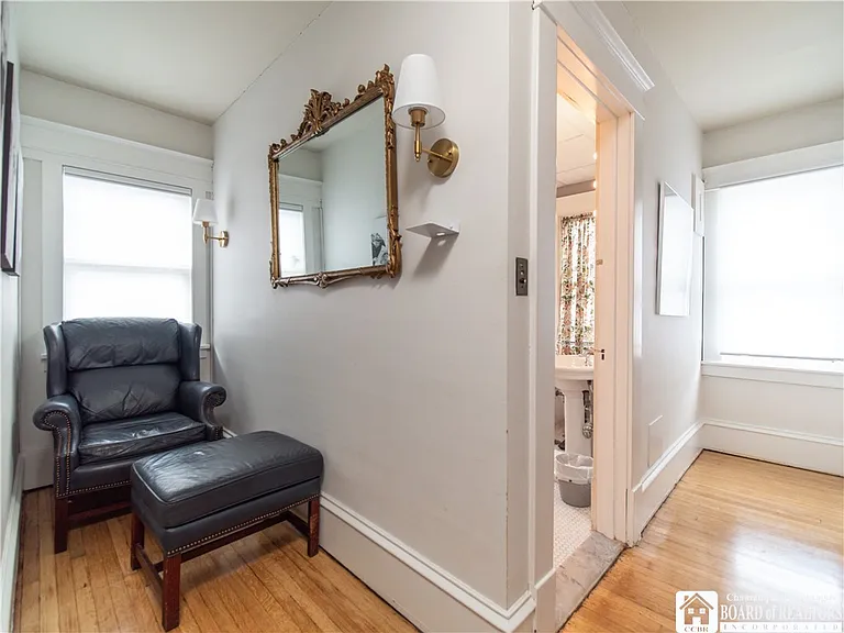 98 Forest Ave — Photo 25