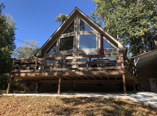 497 Hickman Shores Rd, Dover, TN 37058