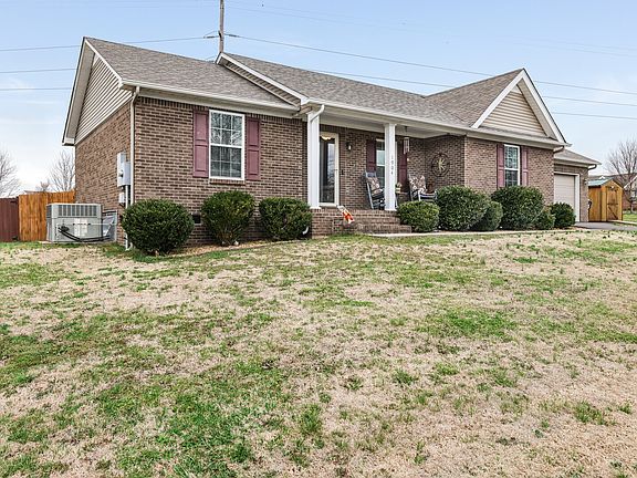 2nd image of 1904 Susan Rd