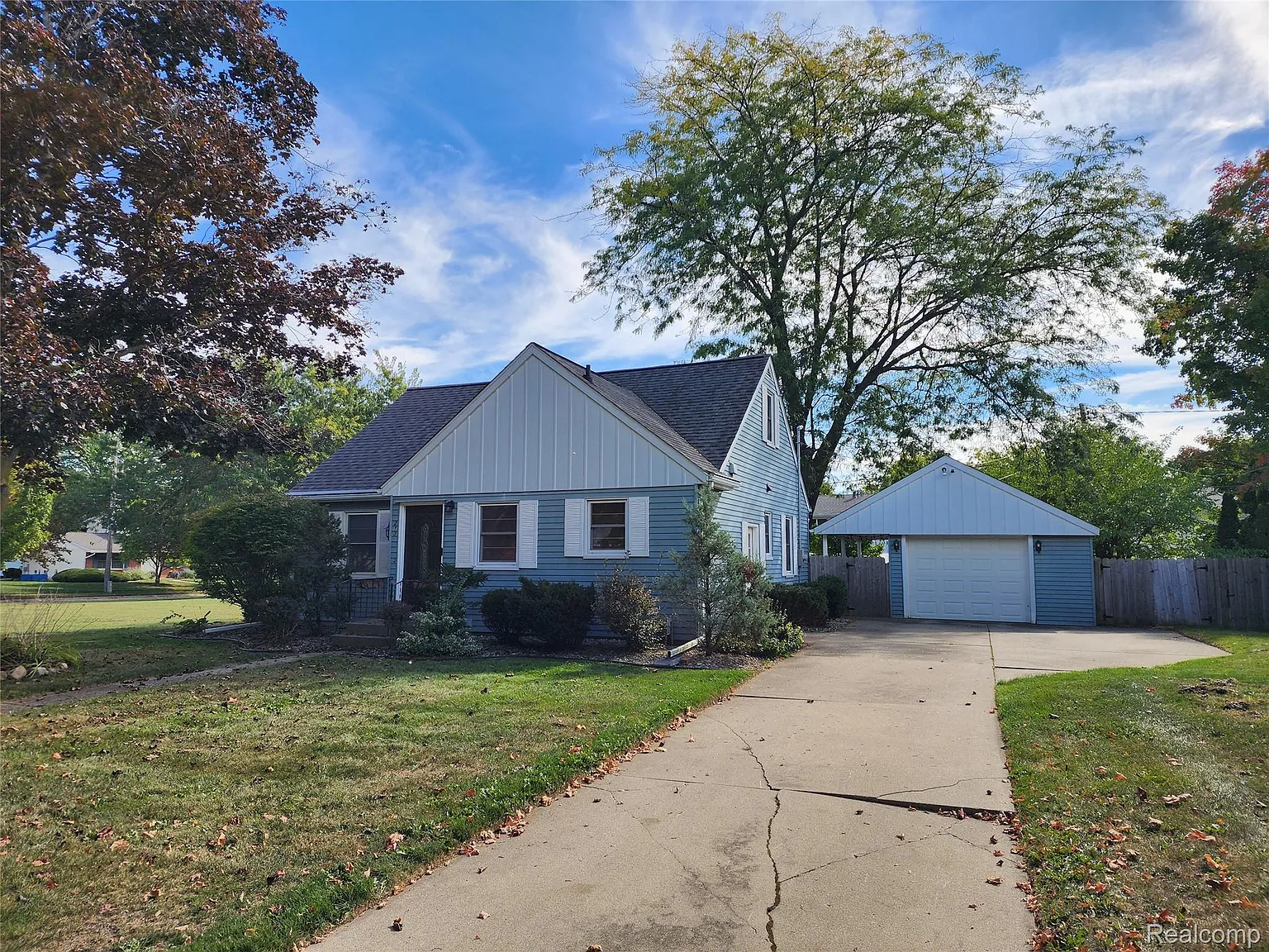 213 E Vates St photo 1