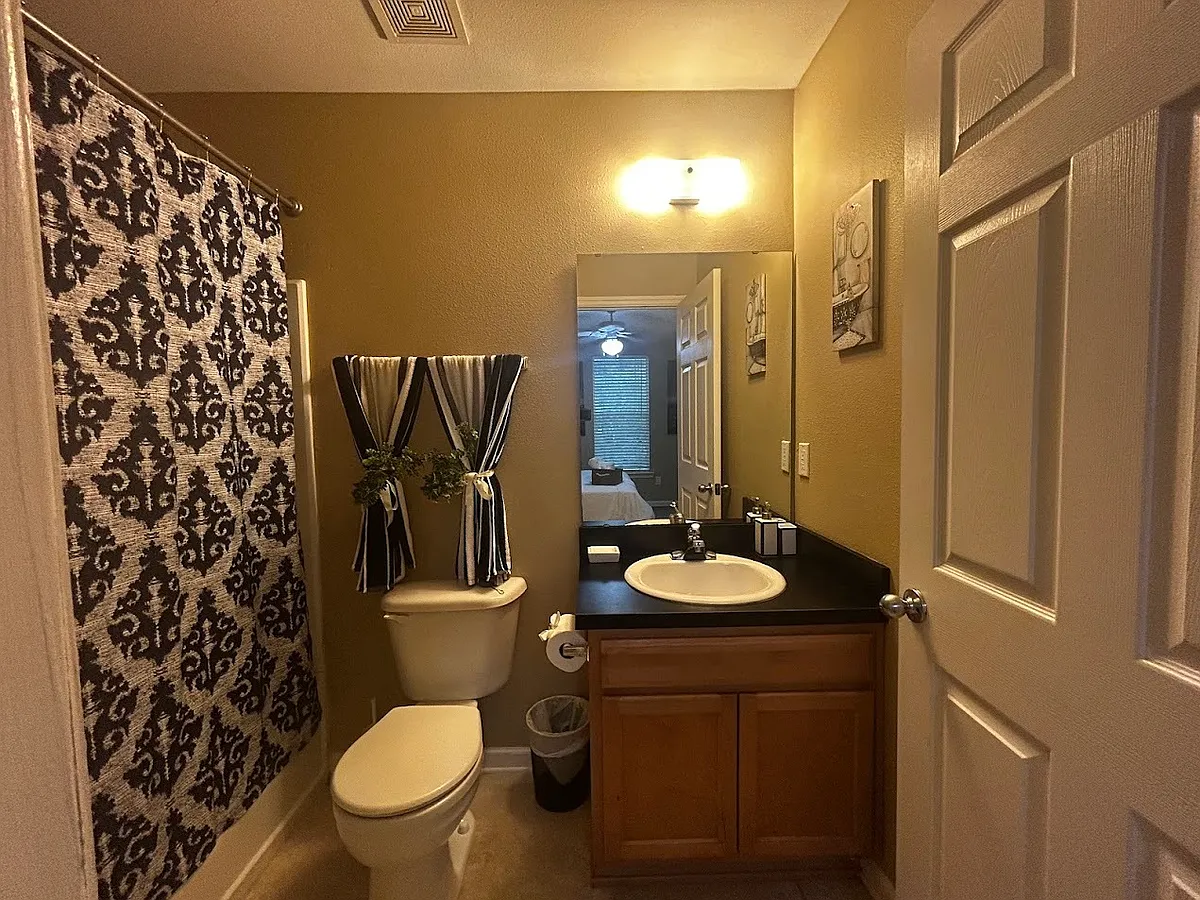 Building Photo - 1417 Pullen Rd #102