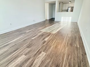 255 Evernia St APT 614, West Palm Beach, FL 33401
