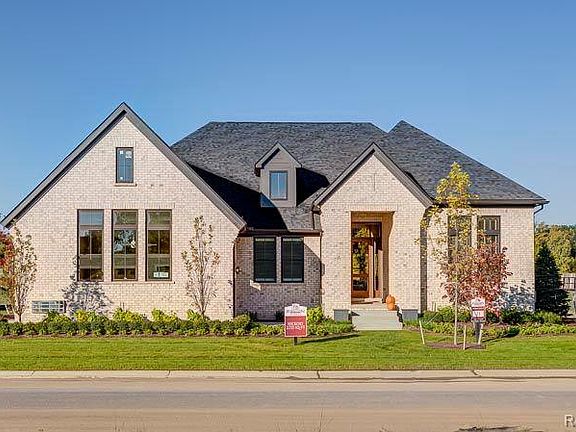 2nd image of 30797 SW Franklin Hills Court St SW #6