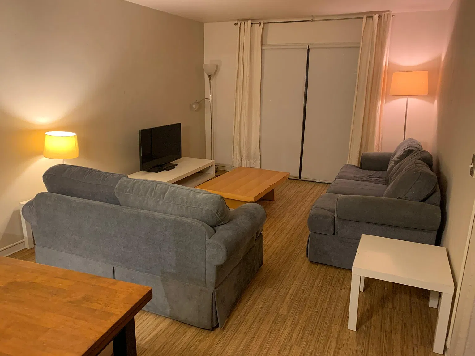 2 bed, 520 sqft, $900 — Photo 3