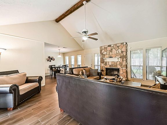 5th image of 3218 Cherry Creek Dr