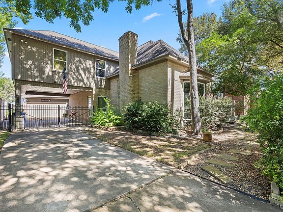 2nd image of 1622 Rambling Stone Dr
