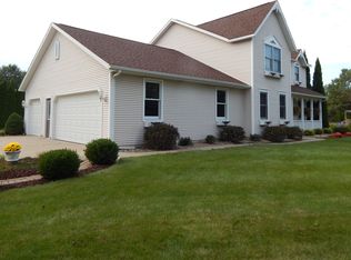 9409 Prairie Ridge Ct, Zeeland, MI 49464