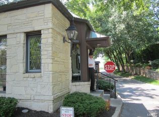 14319 Cross Timbers Ct, Chesterfield, MO