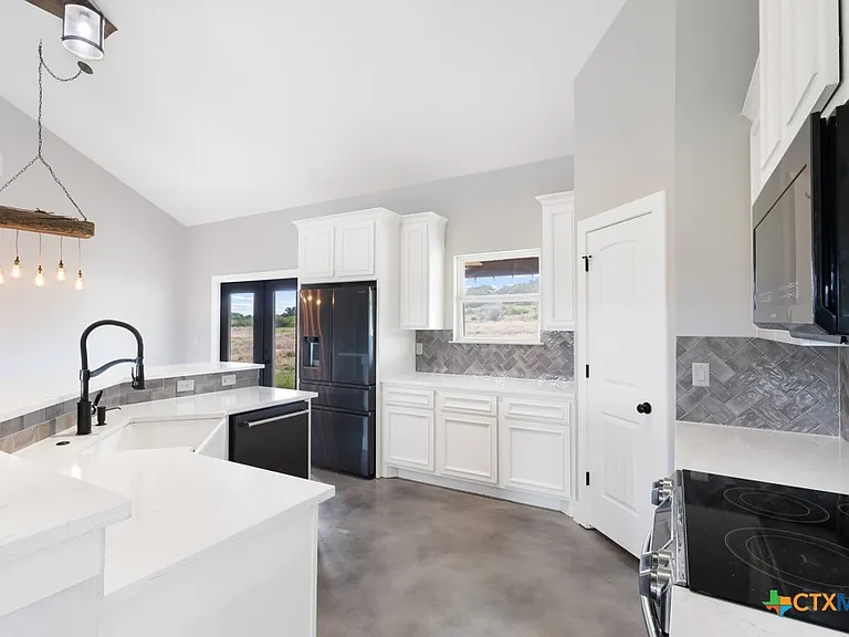4574 Bump Gate Rd — Photo 10