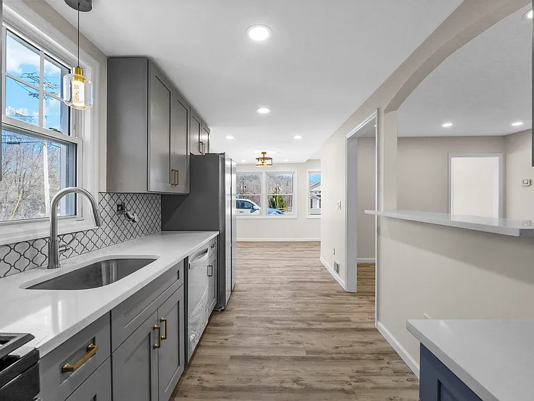 728 Glen Rd — Photo 8
