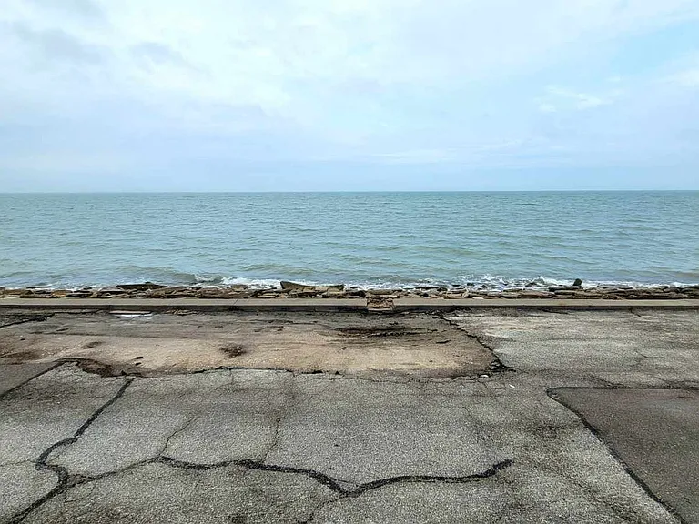 3402 Ocean Dr #33-1 — Photo 9