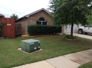 661 Mistymoor Ln, Haslet, TX 76052