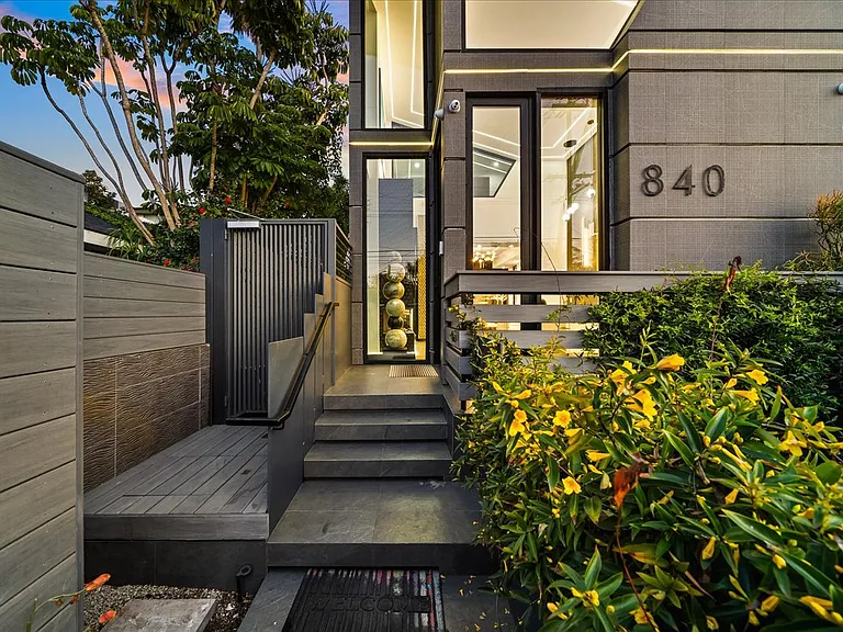 840 California Ave — Photo 6