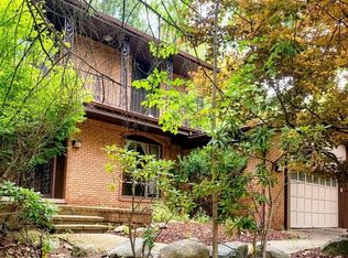 5064 Far Ravine Ct, West Bloomfield, MI 48323