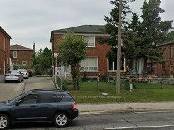 1486 Lawrence Ave W, Toronto, ON M6L 1B3