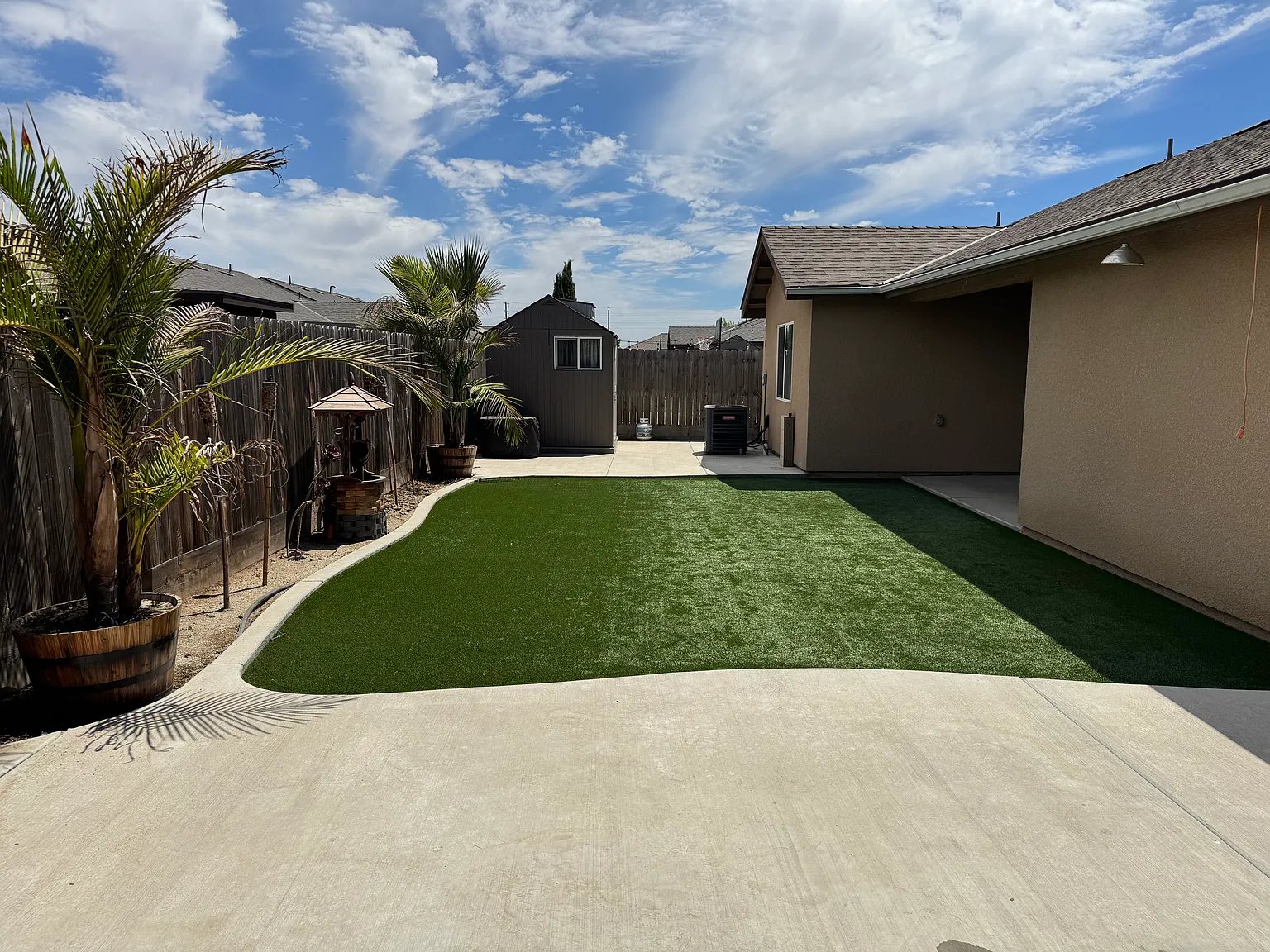 916 N Redondo St — Photo 1