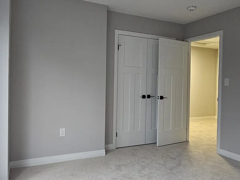264 Blair Rd W #10 — Photo 8