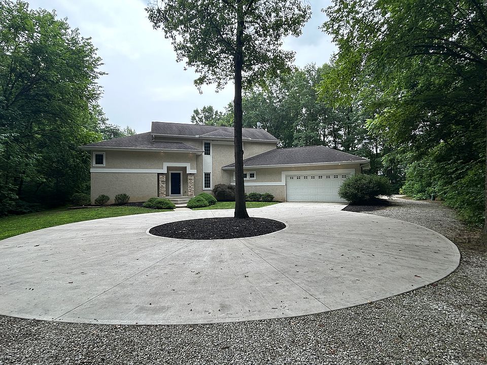 1st image of 160 Bermuda Dr NW