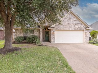 105 Hartford Dr, College Station, TX 77845