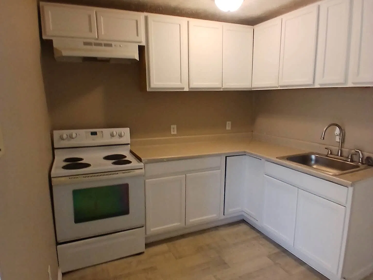 2 bed, 750 sqft, $1,195 — Photo 4