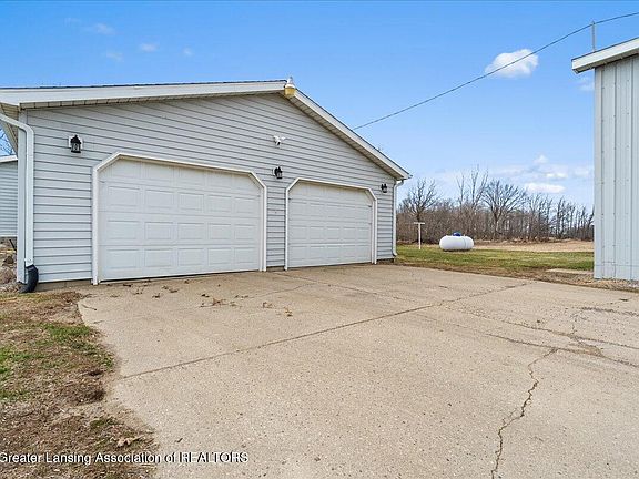 3rd image of 5385 Faragher Rd