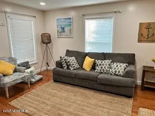 906 16th Ave #FRONT — Photo 2