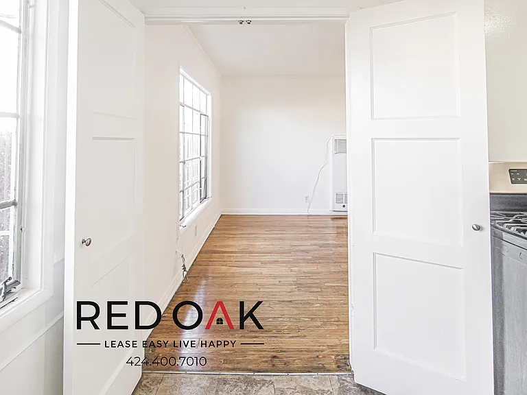 1024 Menlo Ave #6 — Photo 14