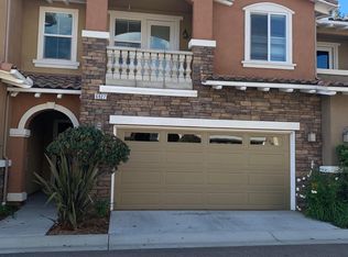 6927 Tourmaline Pl, Carlsbad, CA 92009