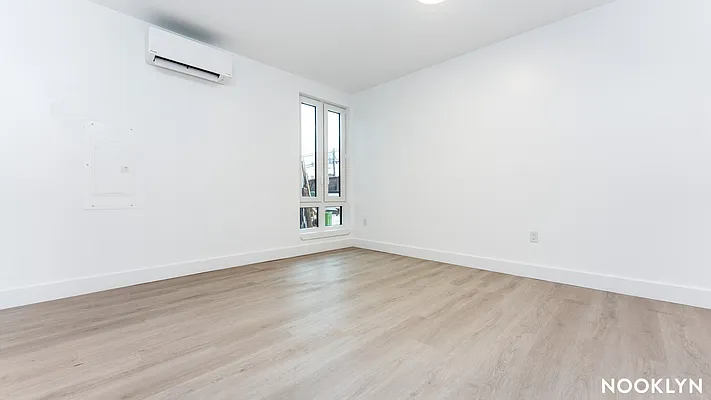 Rented by Nooklyn NYC LLC | media 16