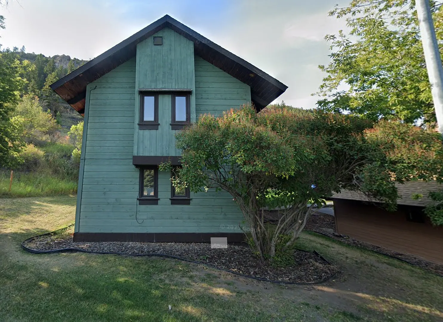 441 South Park Ave F — Photo 1