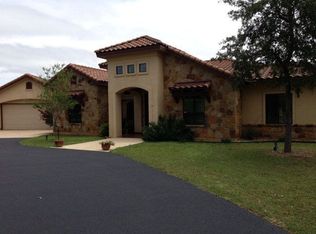 851 River Cliff Dr, Canyon Lake, TX 78133