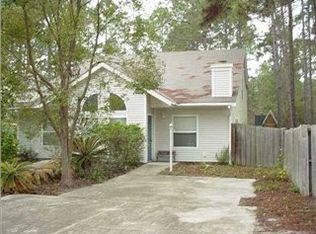 217 Whispering Pines Cir, Apalachicola, FL 32320