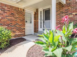 1237 Cliffridge Ln, Valley Park, MO 63088