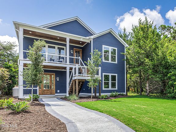 2nd image of 5113 Minnesota Drive SE