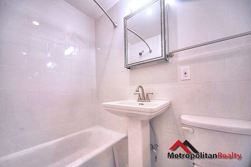 1st image of 606 2nd St APT 2B