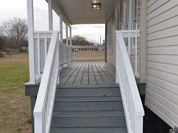 2nd image of 1996 Dames Ferry Rd