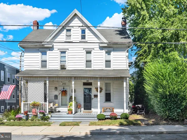 203 E Park St, Elizabethtown, PA 17022