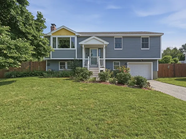 52 Sherwood Dr, Haverhill, MA 01835