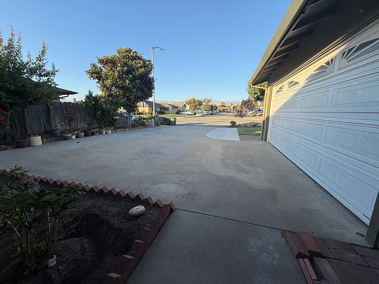 435 Fairview Dr — Photo 8